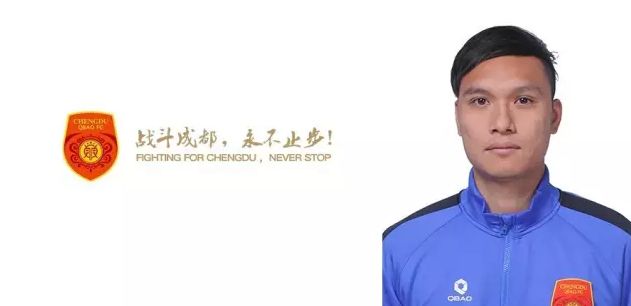 浴室里强摁做开腿呻吟的动漫