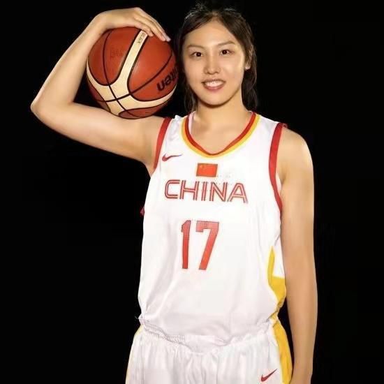 帮老师解开蕾丝奶罩吸乳视频